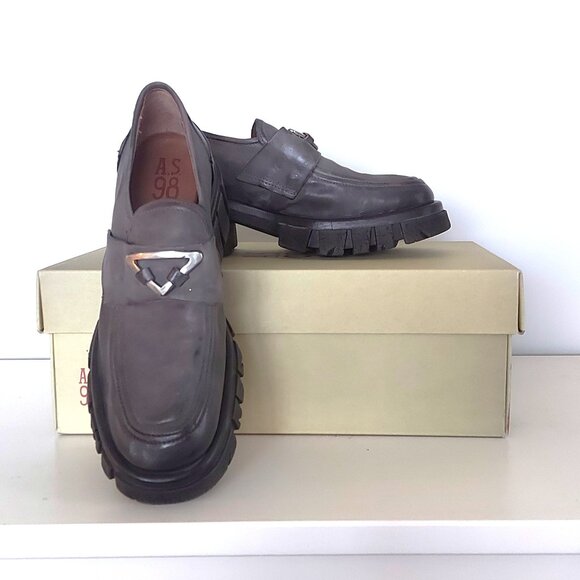 AS98 Lug Sole Slip On Handmade Leather Loafers - Size 39 (US 8.5) - Picture 3 of 8